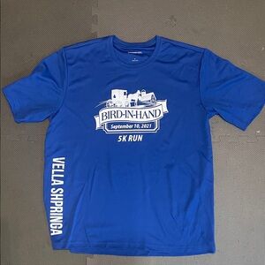 Lot/bundle of men’s athletic tops